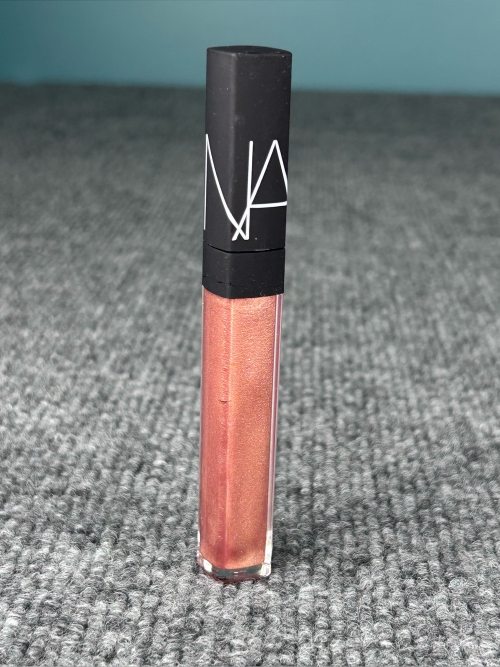 NARS Lip GLOSS in Supervixon ~ Full s .18oz/ 6ml NWOB